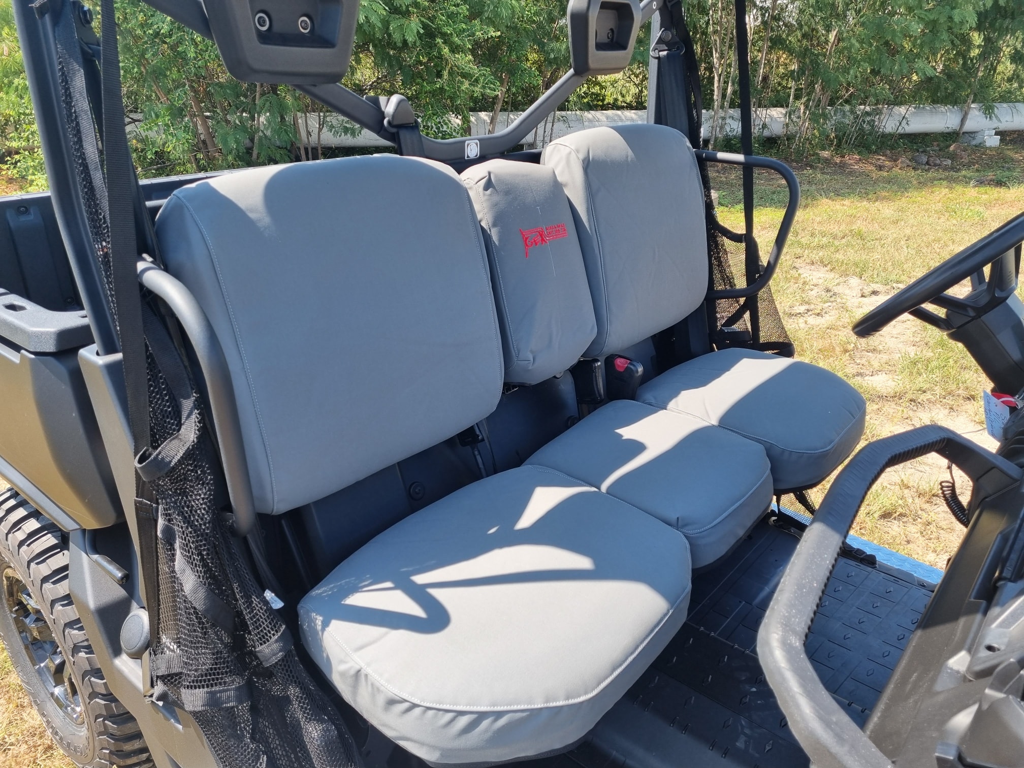 Seat covers Canam